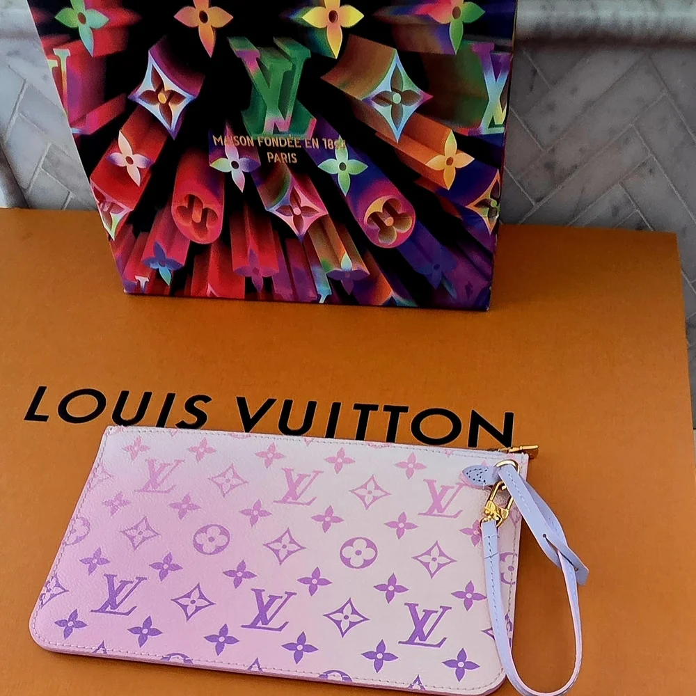 Limited Edition SUNRISE Louis Vuitton Wristlet! Never Carried! - Picture 3 of 7